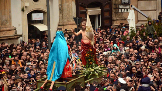 Easter in Modica, Sicily : between Traditions and Chocolate