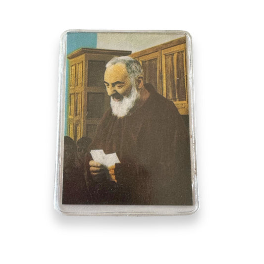 Carte sainte vintage St. Padre Pio avec insigne relique gratuit du Père Pio de 2e classe