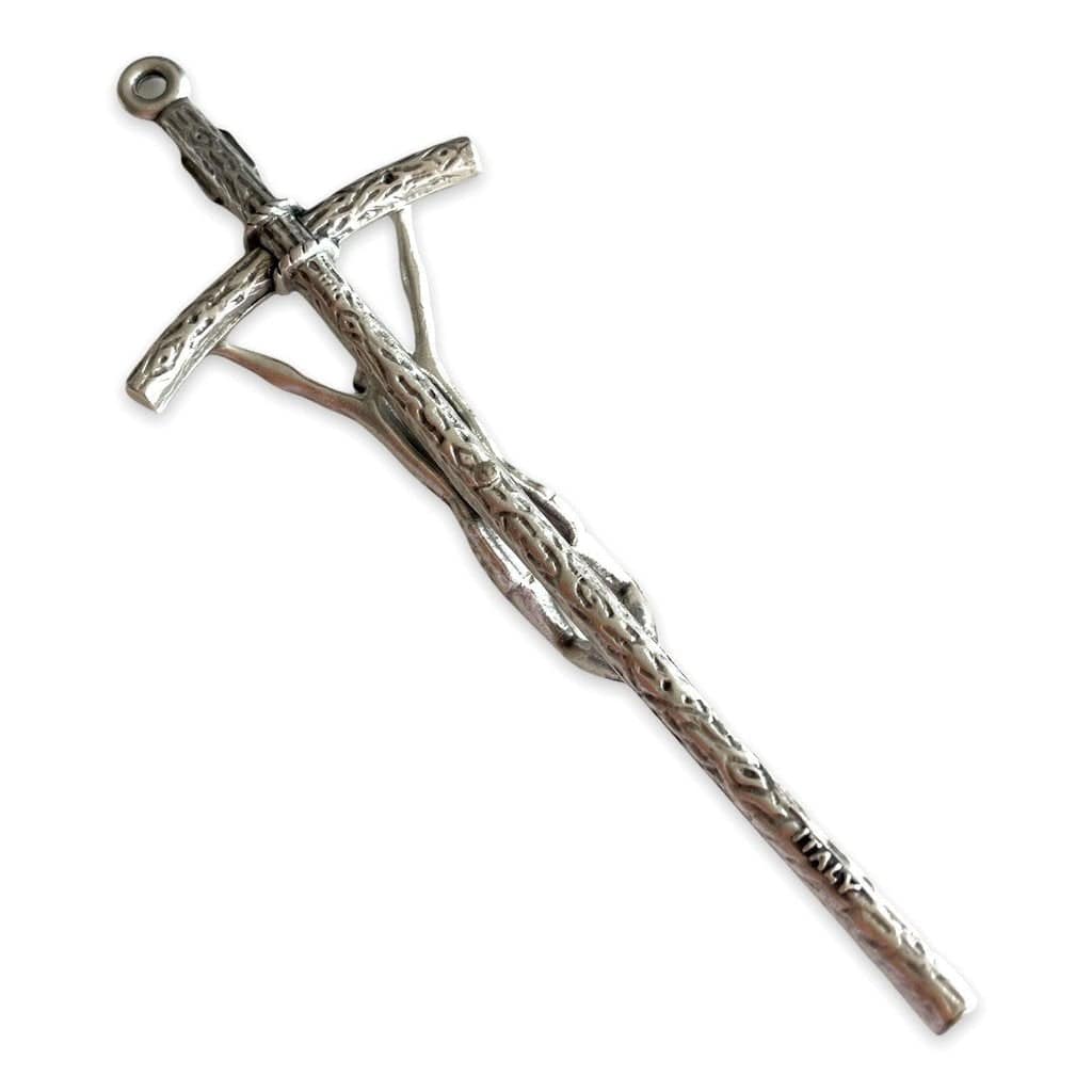 https://catholically.com/cdn/shop/products/5-catholic-cross-wall-crucifix-blessed-by-pope-on-request-catholically-cross-36430966259956.jpg?v=1671407816&width=1445