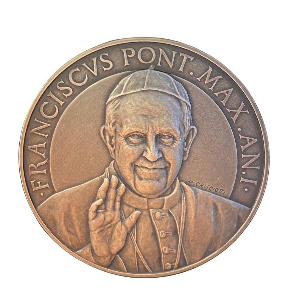 Annual Papal Medal 2013 - Silver Mint - Year 1 - Pope Francis Pontificate-Catholically