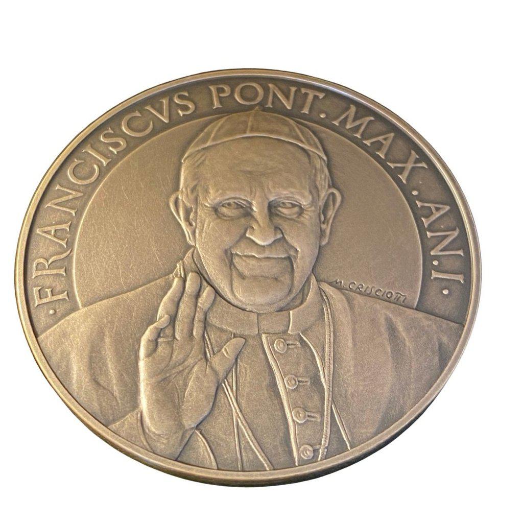 Annual Papal Medal 2013 - Silver Mint - Year 1 - Pope Francis Pontificate-Catholically