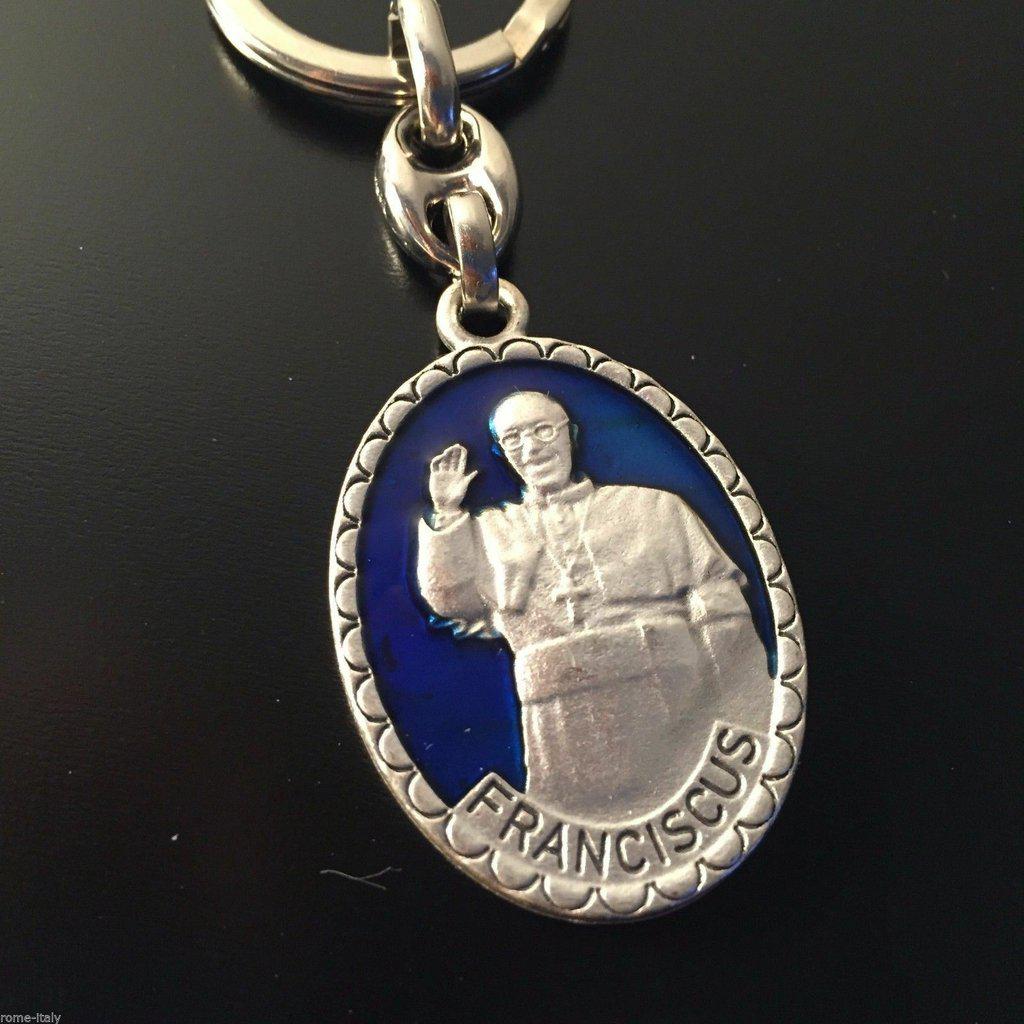 Blessed by Pope Francis - Nice Key ring - Key chain medallion - Catholically