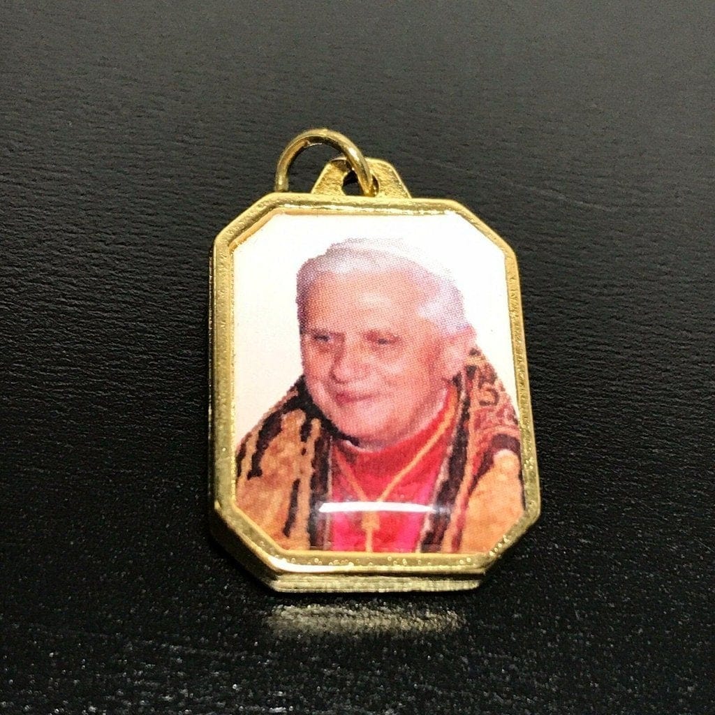 Pope Benedict Medal Xvi Year Of Faith - 2012-2013 -Blessed By Pope Francis-Catholically