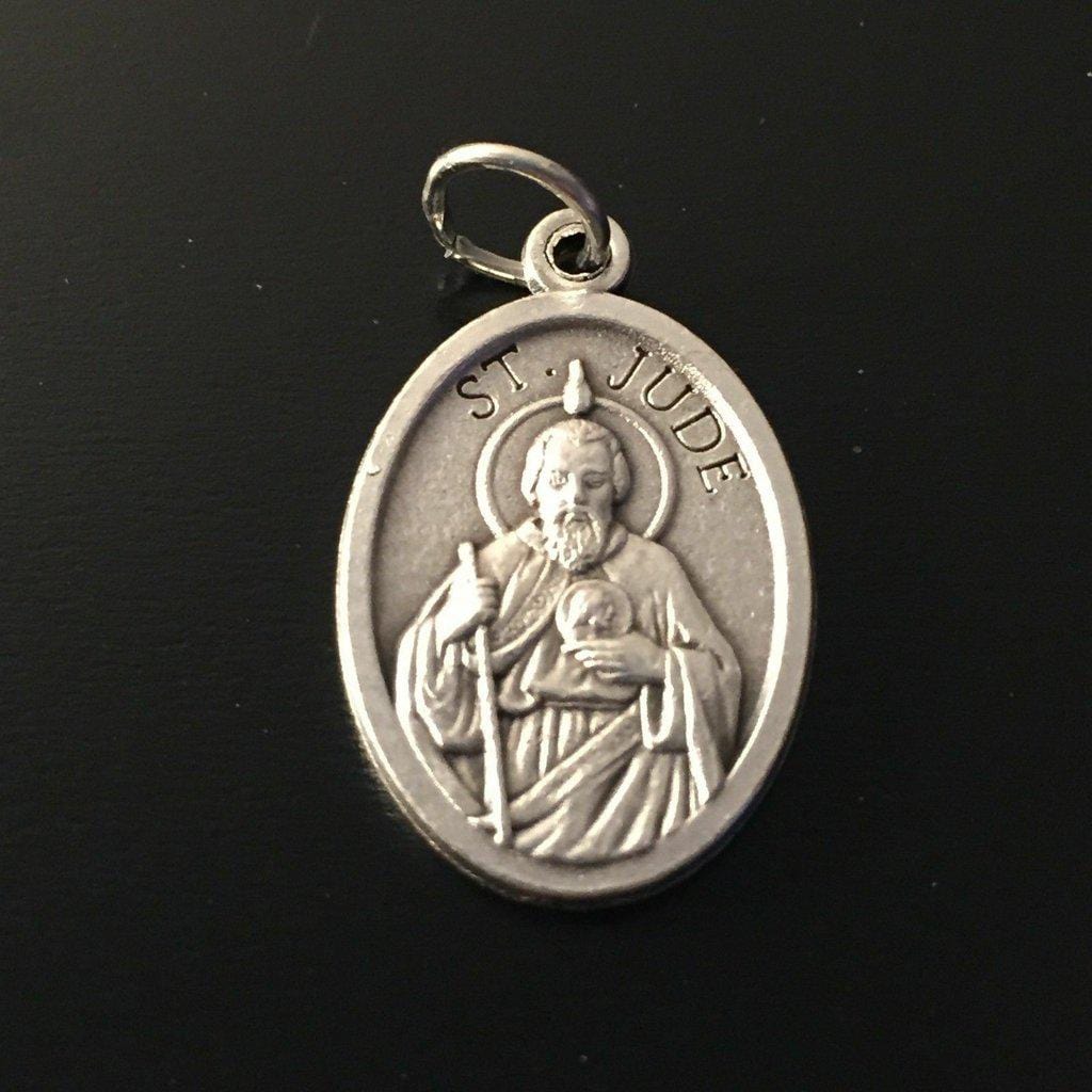 San Giuda - St.Jude - medal blessed Pope Francis - charm pendant - Catholically